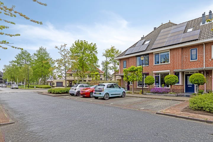 Foto 37 van Willem Bilderdijkstraat 3