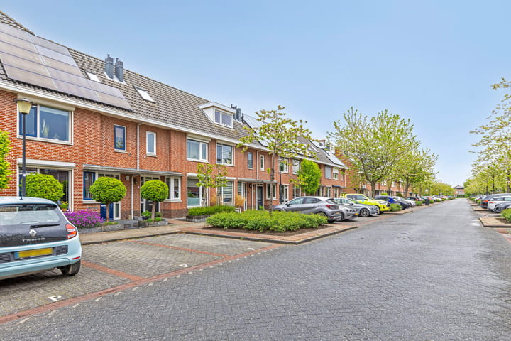 Foto 38 van Willem Bilderdijkstraat 3