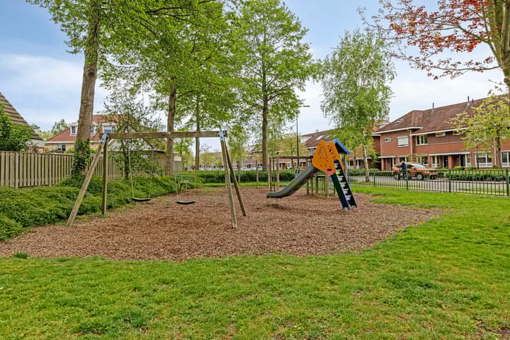 Foto 40 van Willem Bilderdijkstraat 3