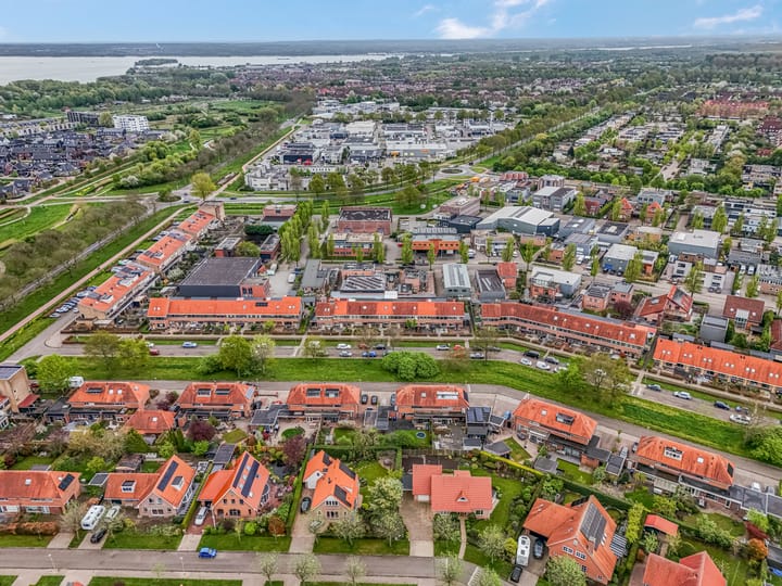 Foto 35 van Tarwelaan 76