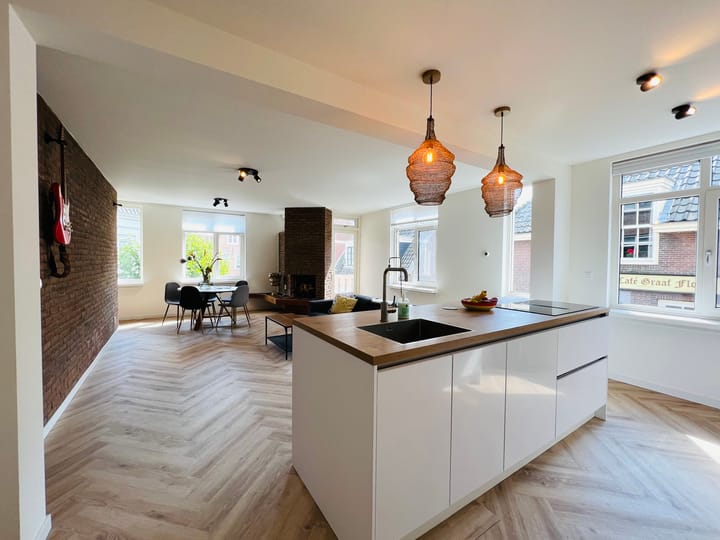 Photo 2 of Kazernestraat 1