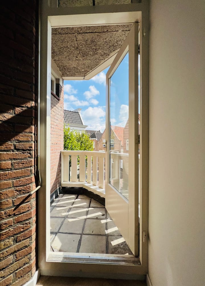 Photo 9 of Kazernestraat 1