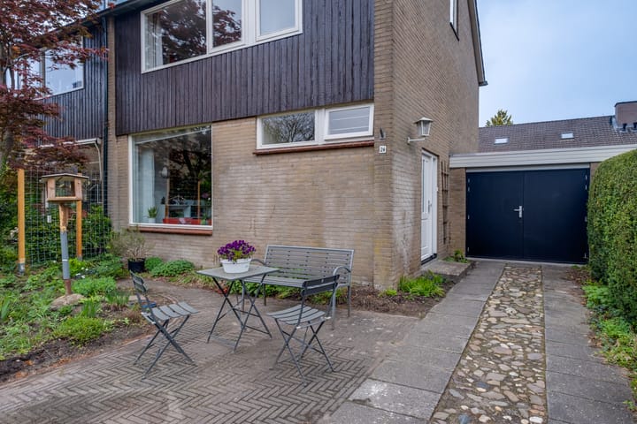 Foto 4 van Peter van Anrooylaan 24