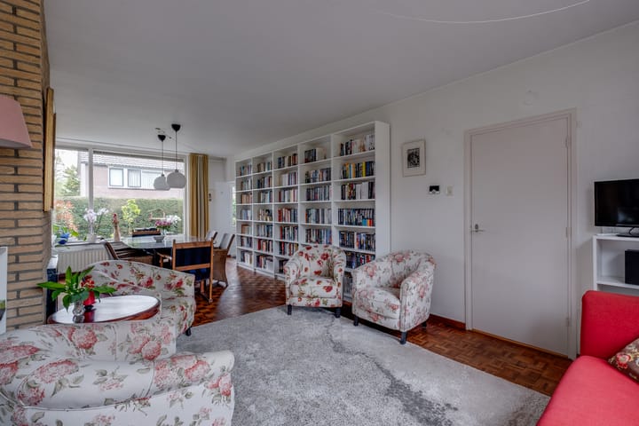 Foto 7 van Peter van Anrooylaan 24