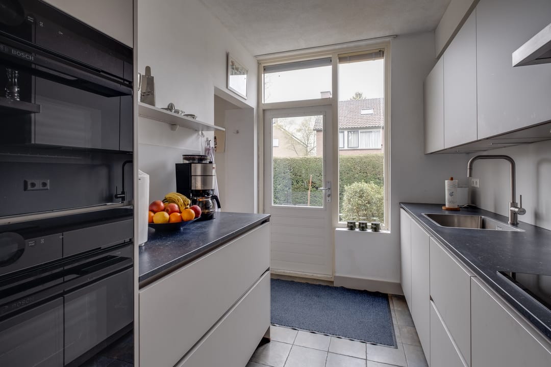 Foto 13 van Peter van Anrooylaan 24