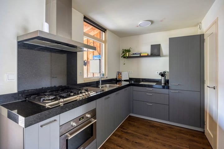 Foto 8 van Van Limburg Stirumware 46