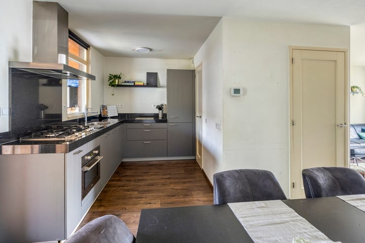 Foto 7 van Van Limburg Stirumware 46