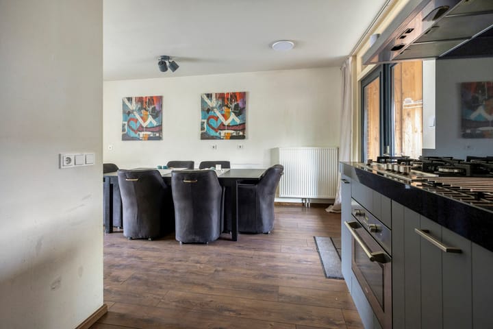 Foto 10 van Van Limburg Stirumware 46