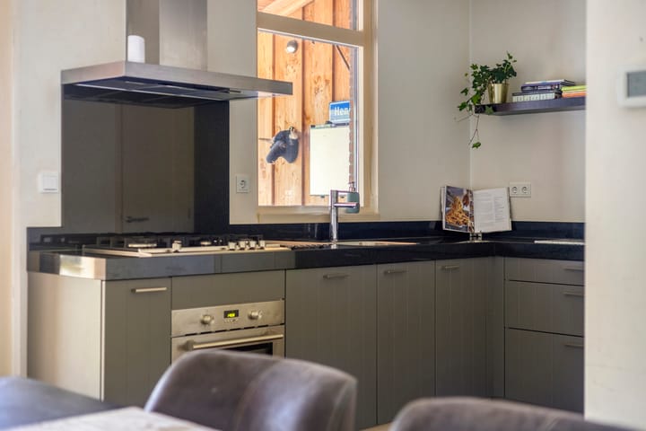 Foto 11 van Van Limburg Stirumware 46