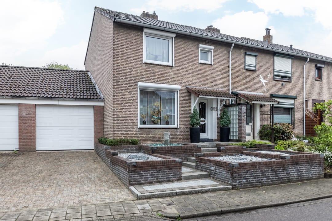 Foto 1 van Agaatstraat 33