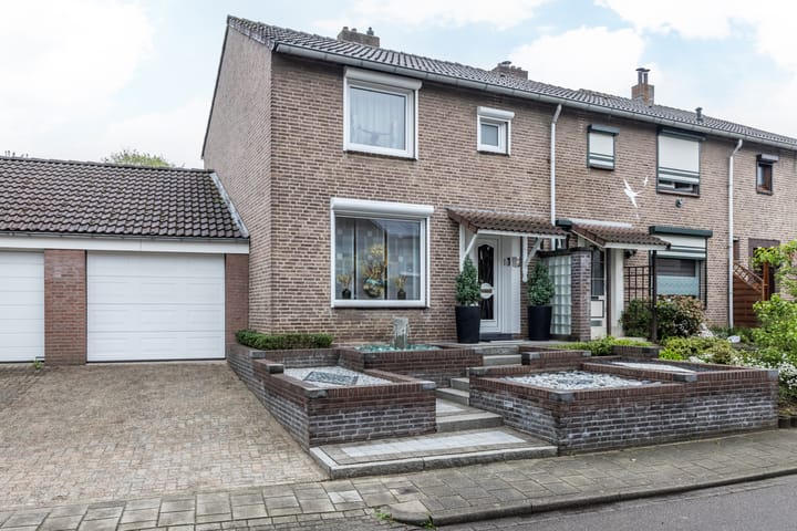 Foto 1 van Agaatstraat 33