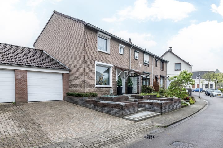 Foto 35 van Agaatstraat 33