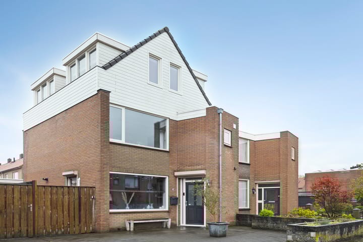 Photo 1 of Hertog Hendrik I-straat 24
