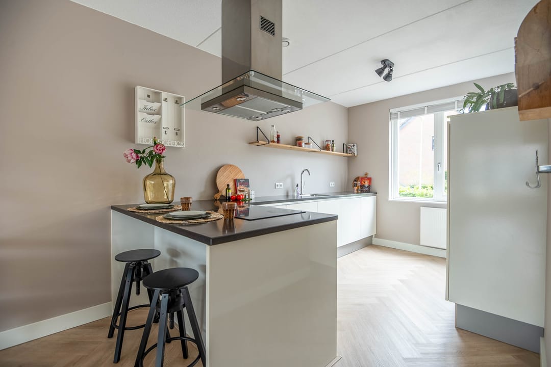 Photo 2 of Van Hoornestraat 5-K