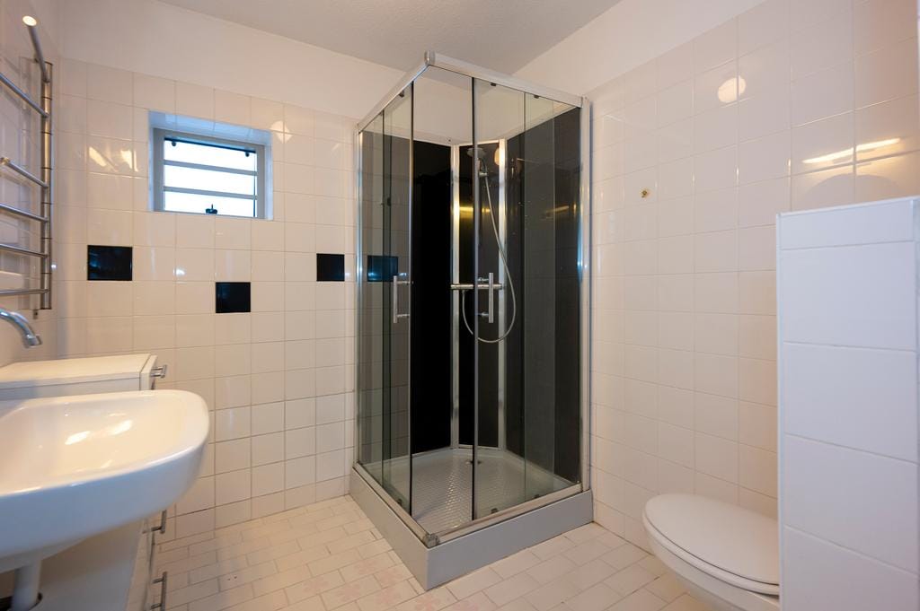 Foto 19 van A. Roland Holststraat 30