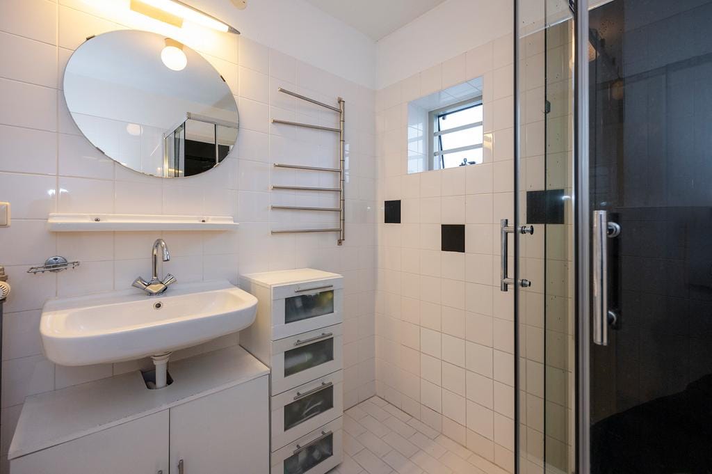 Foto 20 van A. Roland Holststraat 30