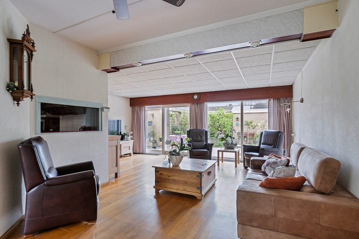 Foto 3 van Rode Schouw 66