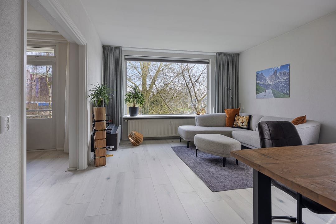 Photo 7 of Carry van Bruggenstraat 30