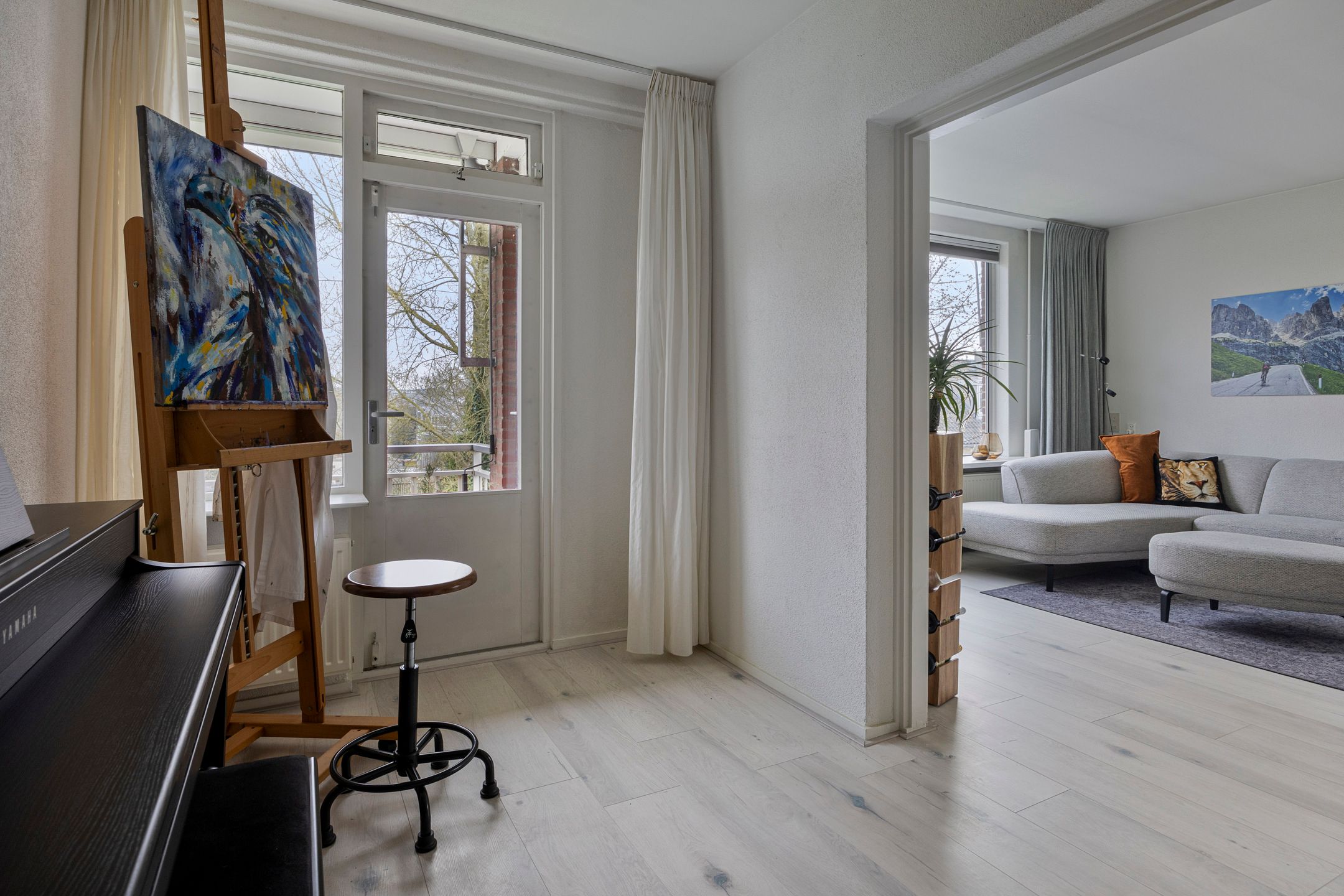 Photo 15 of Carry van Bruggenstraat 30