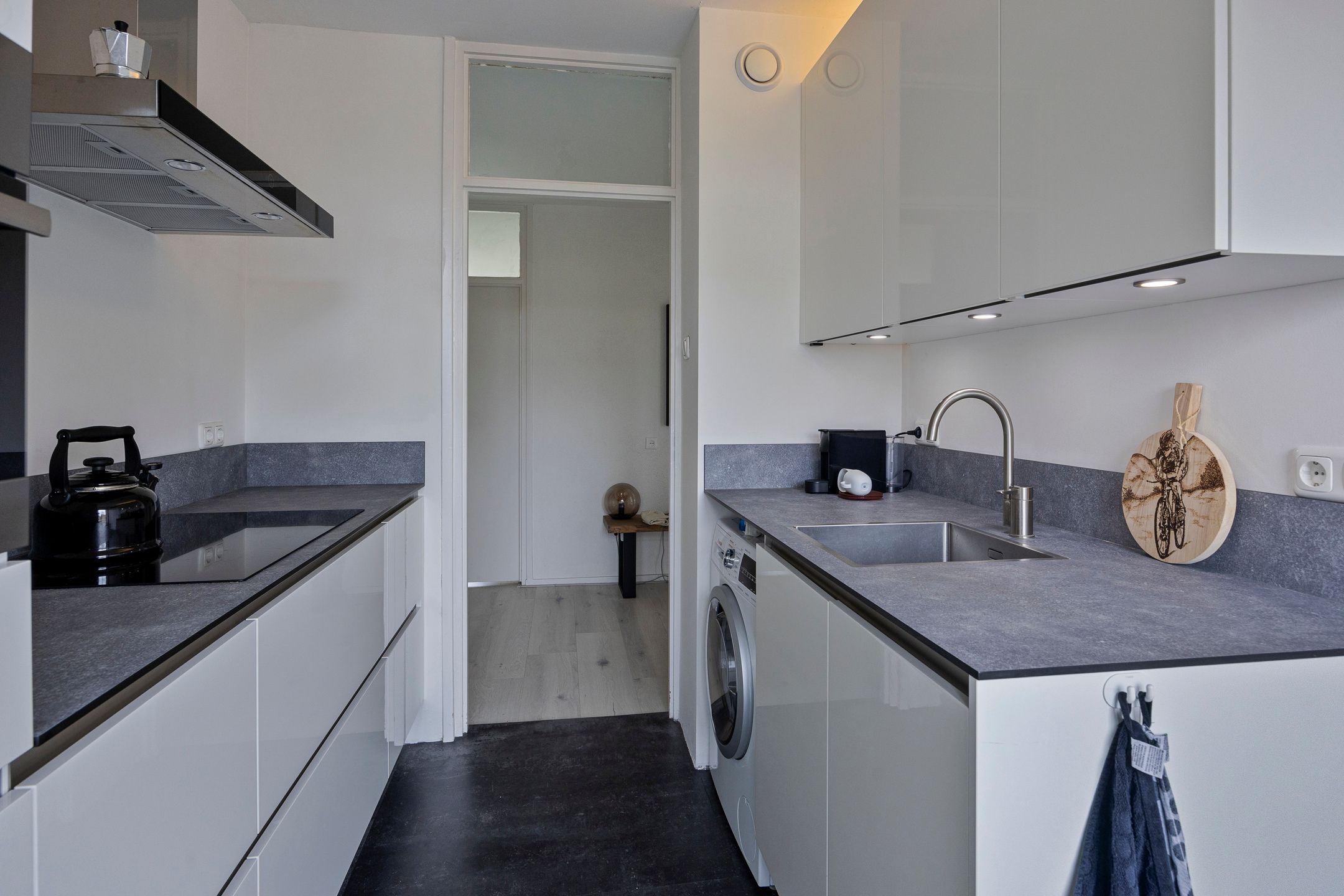 Photo 21 of Carry van Bruggenstraat 30