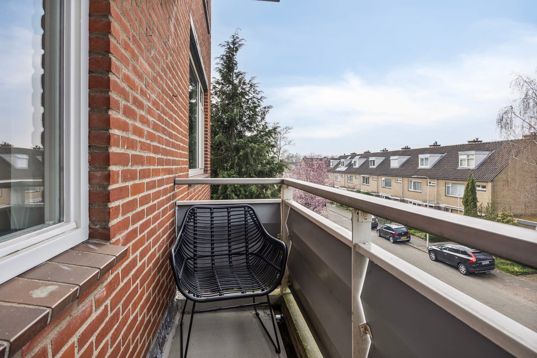 Photo 23 of Carry van Bruggenstraat 30