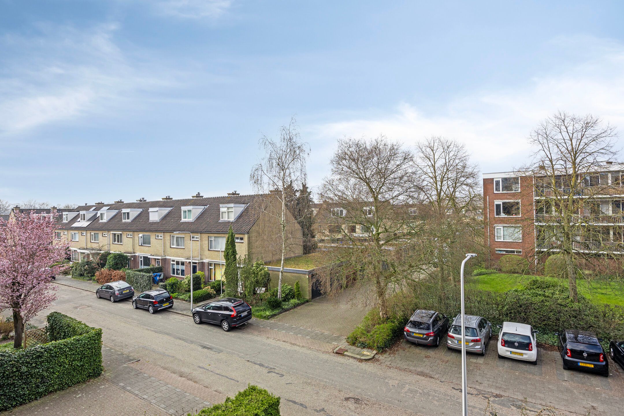 Photo 24 of Carry van Bruggenstraat 30