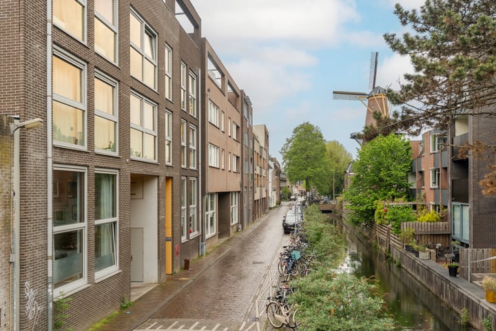 Gruttersdijk 28