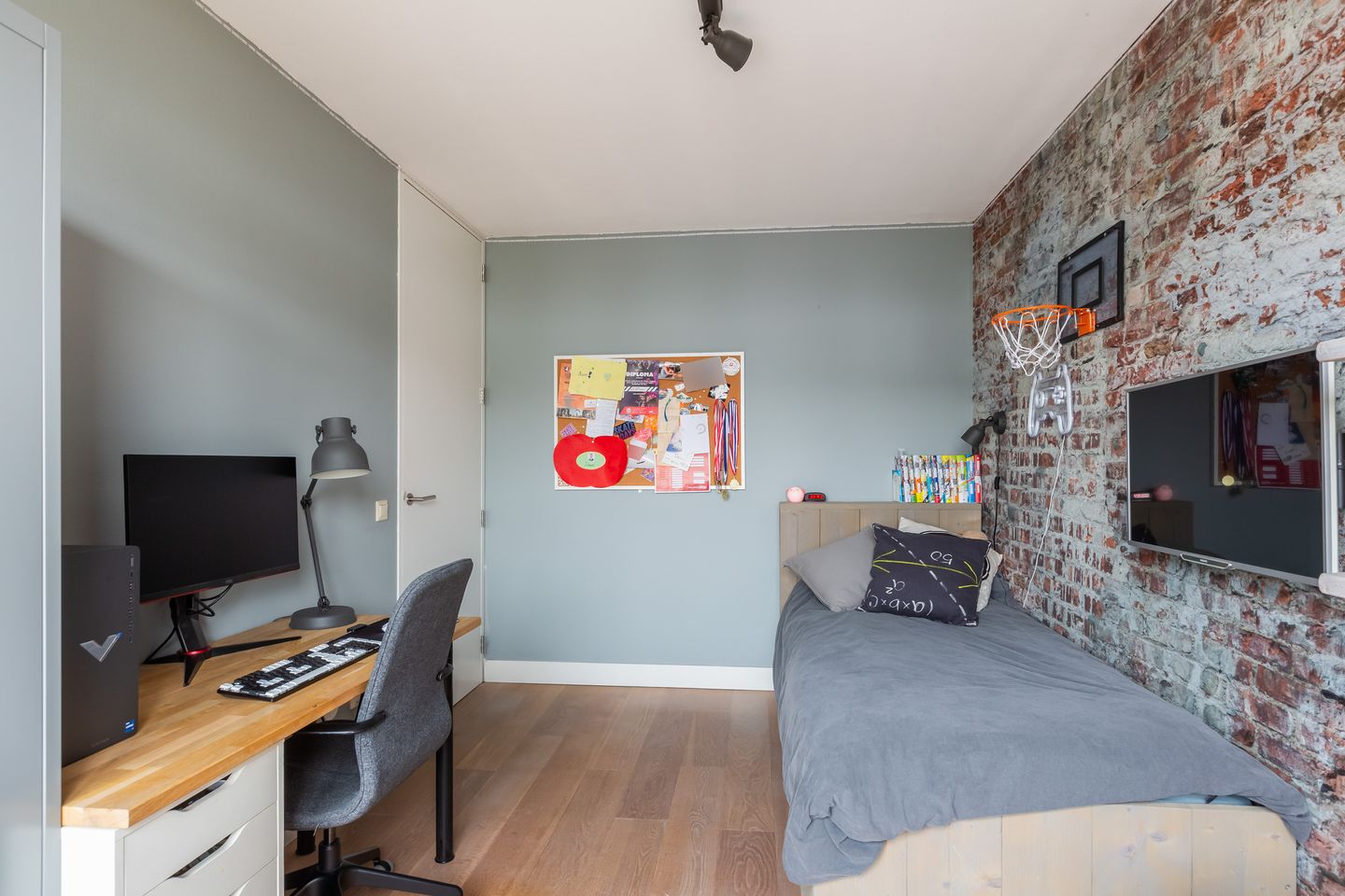 Foto 25 van Reyer Anslostraat 63