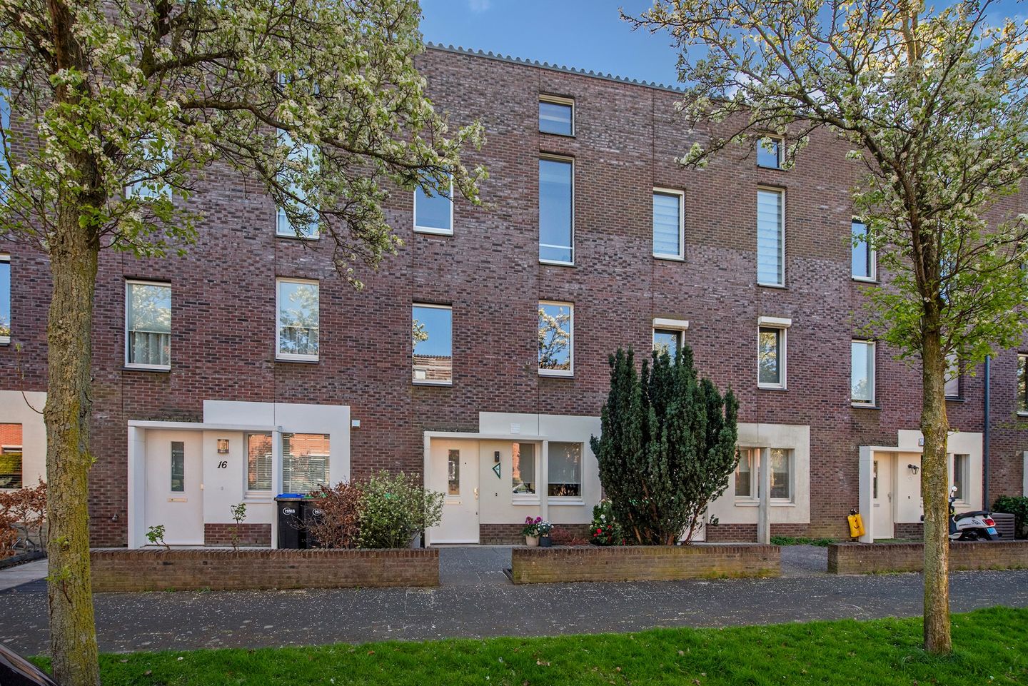 Foto 40 van Douglaslaan 14