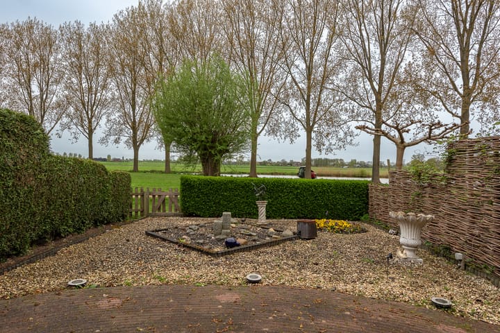 Photo 39 of Hertshooiweg 27