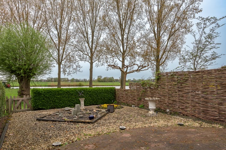 Photo 41 of Hertshooiweg 27