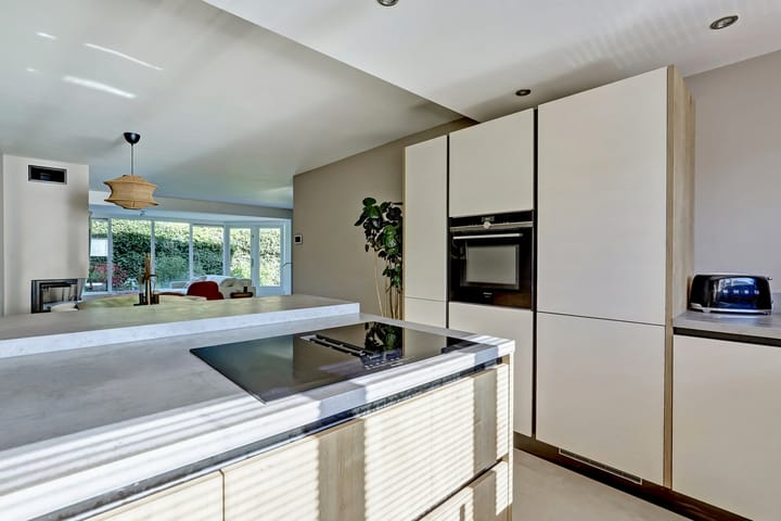 Photo 11 of Roos van Dekamahof 8