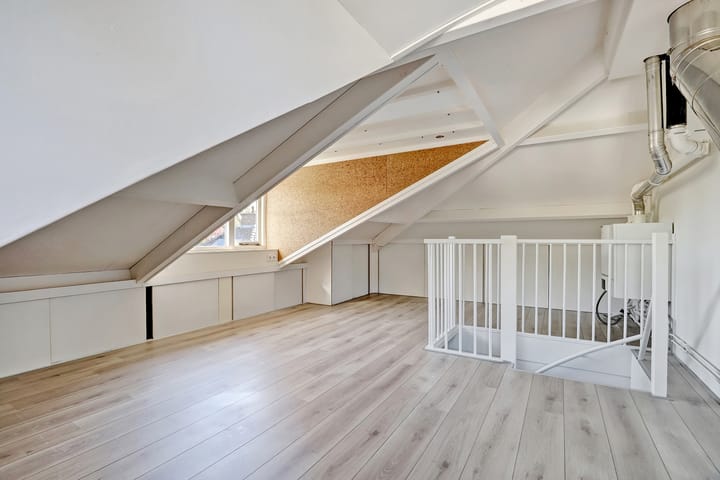 Photo 24 of Roos van Dekamahof 8