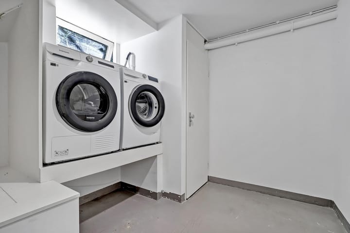 Photo 29 of Roos van Dekamahof 8