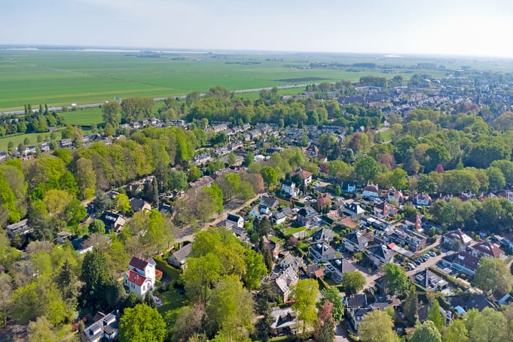 Photo 38 of Roos van Dekamahof 8