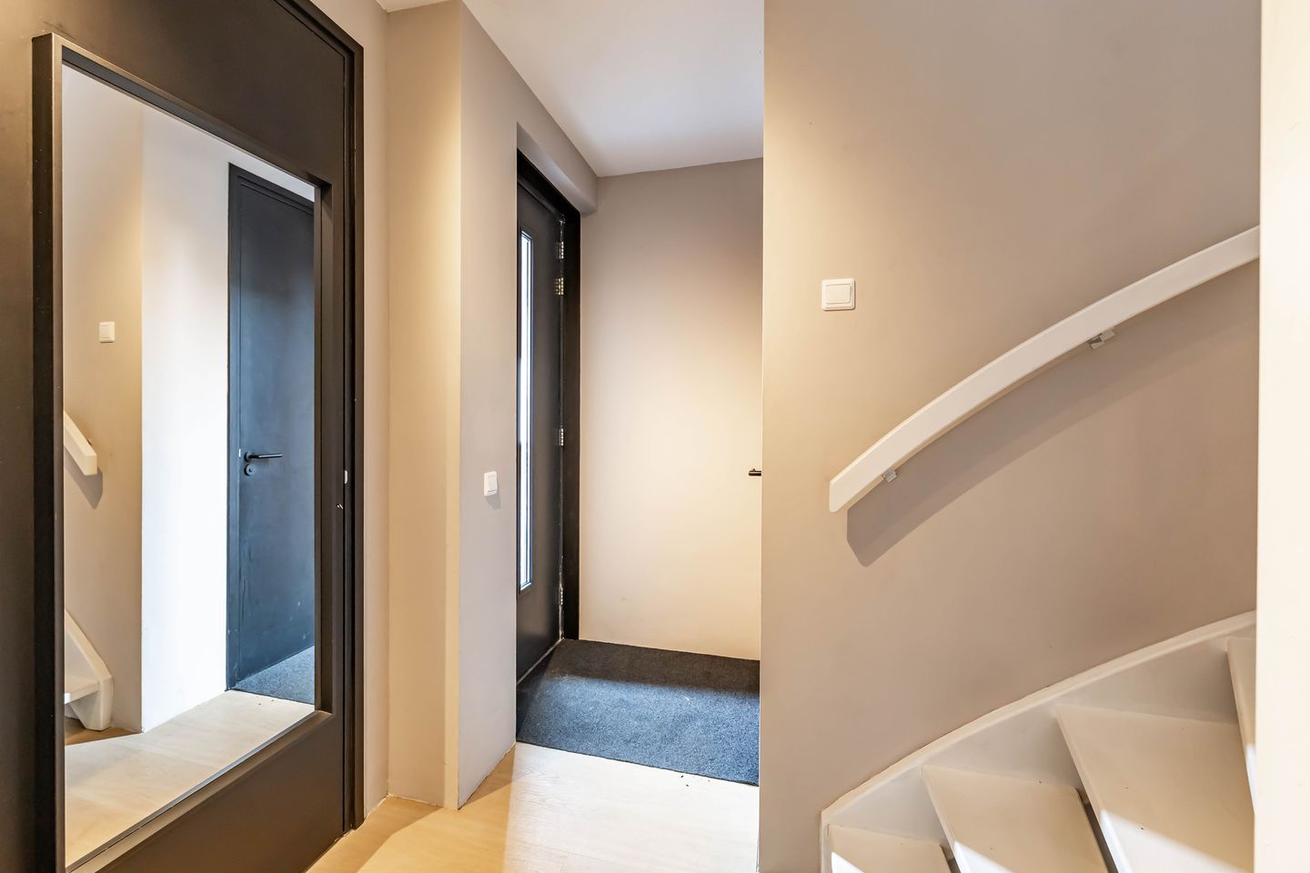 Foto 14 van Rosa Spierweg 57