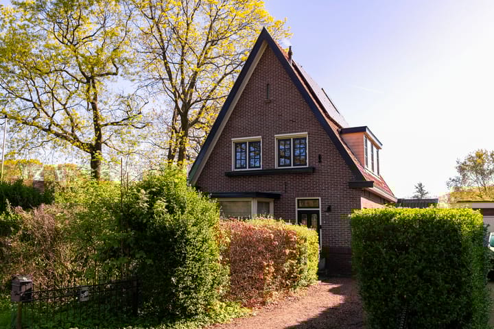 Foto 43 van Jut van Breukelerwaardlaan 8