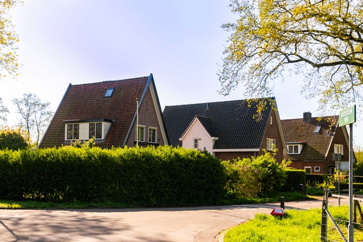 Foto 48 van Jut van Breukelerwaardlaan 8