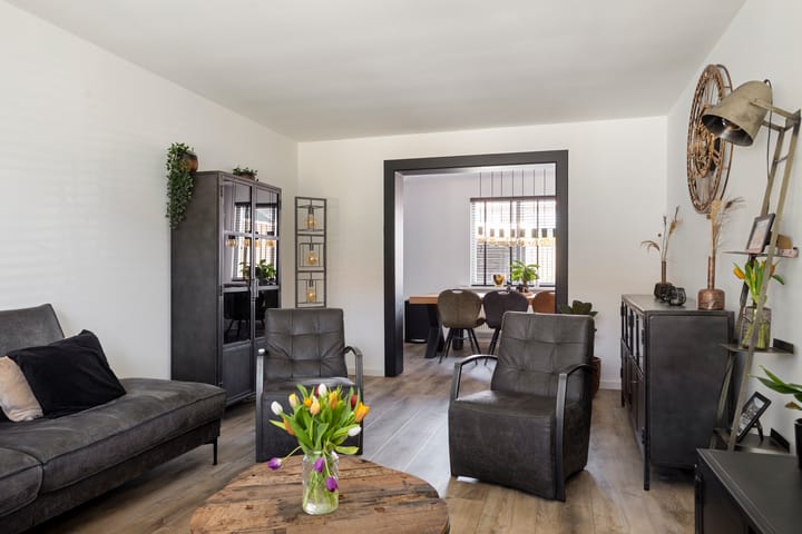 Foto 16 van Ericastraat 8