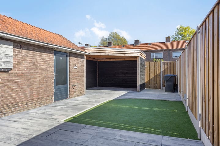 Foto 31 van Ericastraat 8