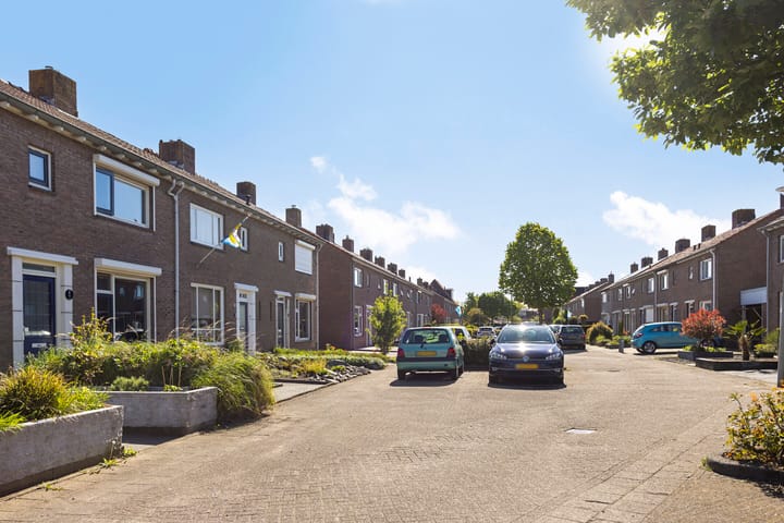 Foto 36 van Ericastraat 8