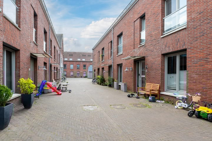 Foto 36 van Erasplaats 82