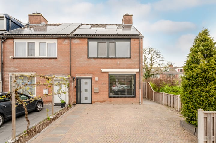 Foto 36 van Oostzeestraat 211