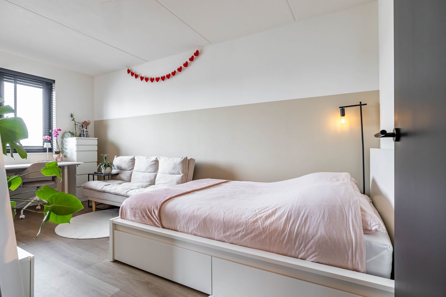 Foto 5 van Rosa Spierweg 57