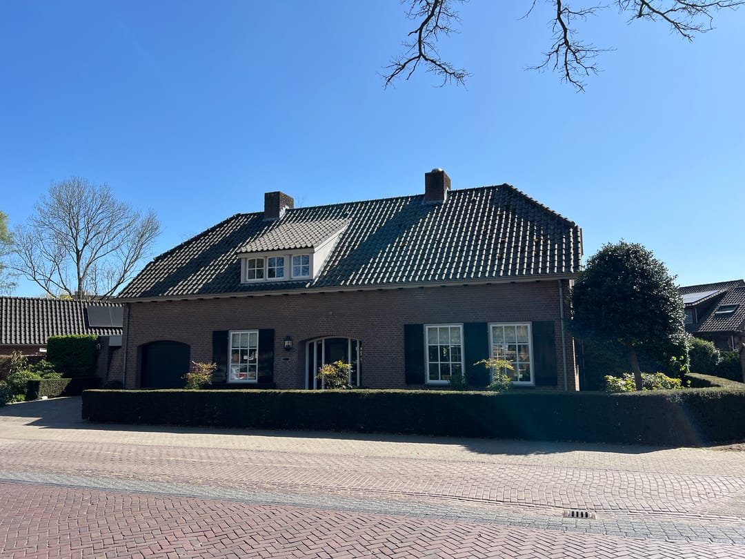 Photo 2 of Raadhuisstraat 24