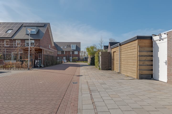 Foto 45 van Hoopjesweg 16