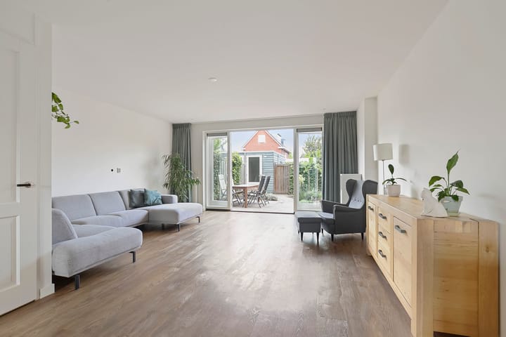 Foto 3 van Via Alosta 25