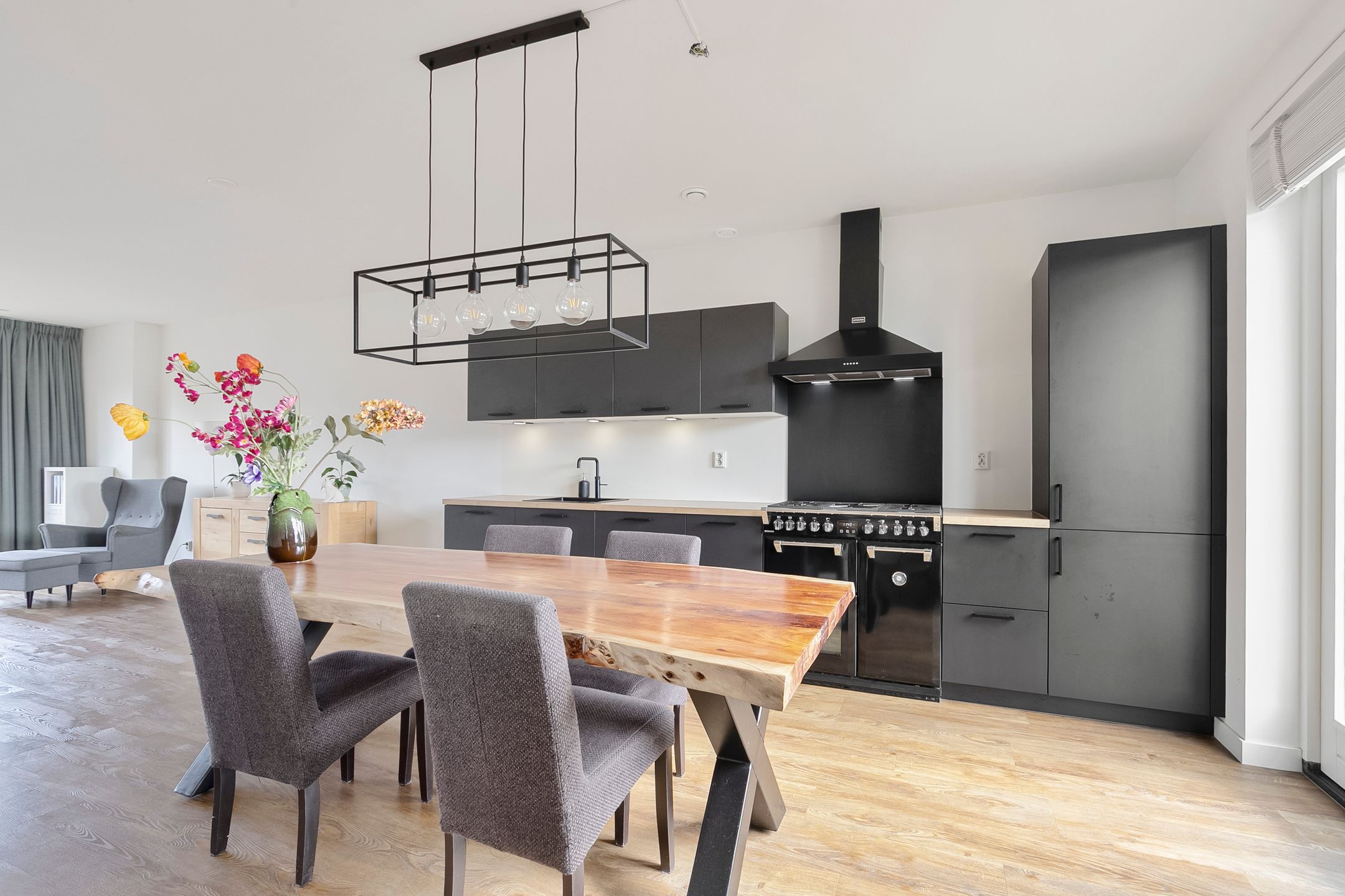 Foto 6 van Via Alosta 25