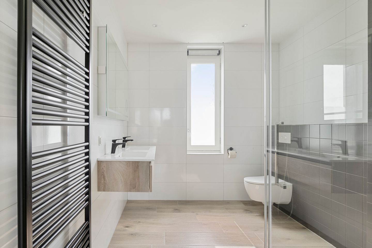 Foto 19 van Via Alosta 25