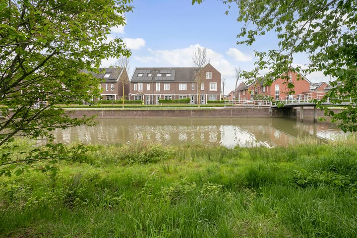 Foto 31 van Via Alosta 25